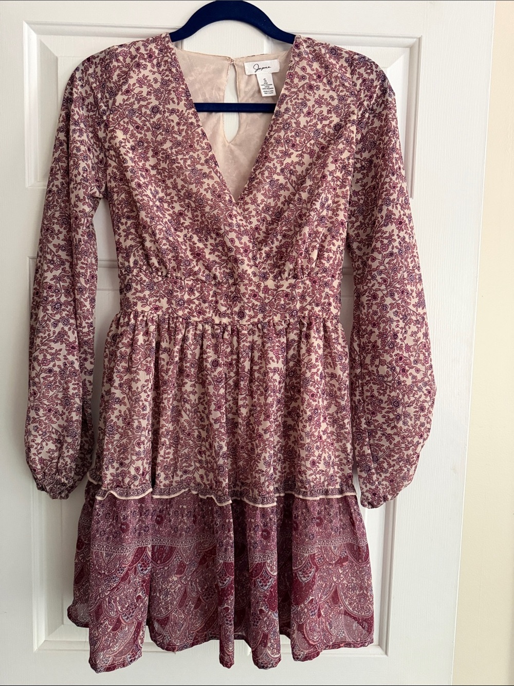 Japna Mauve Pink Floral V-Neck Long Sleeve Mini Dress bohemian style